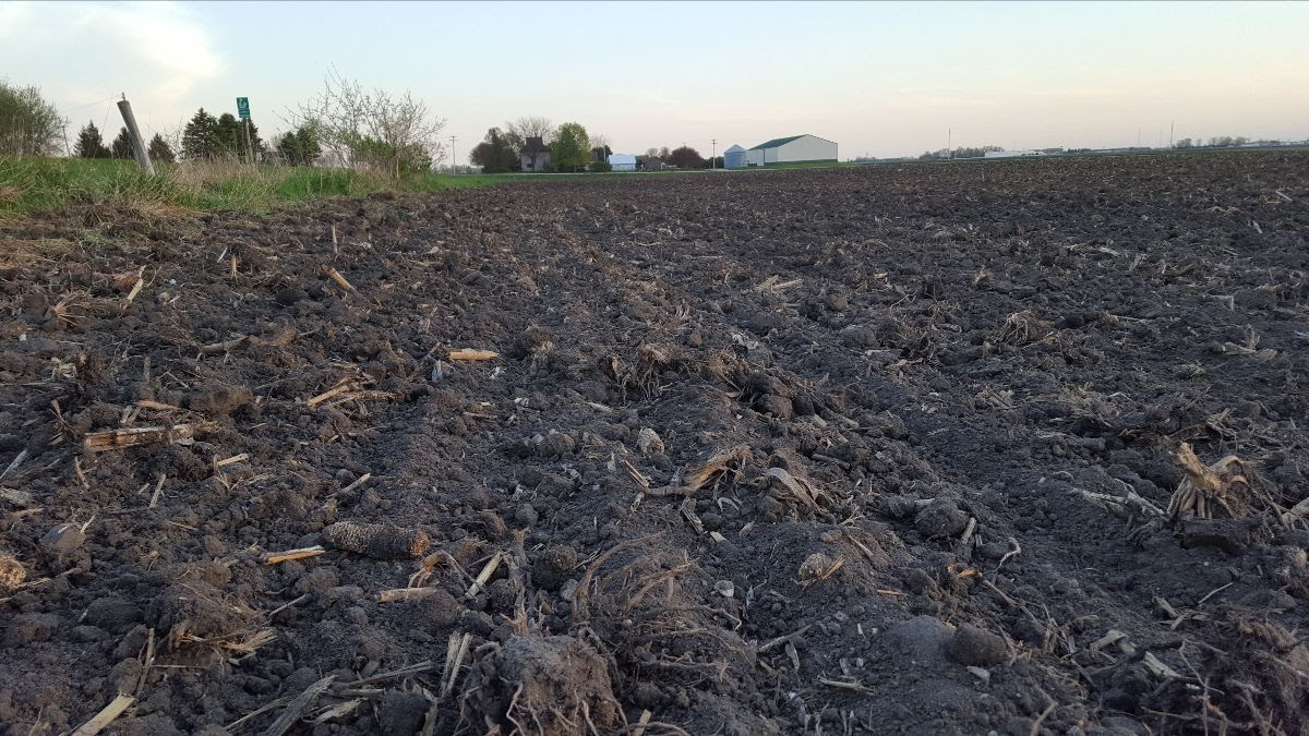 Field Condition Examples Spring soil sampling conditions needed to begin in the field